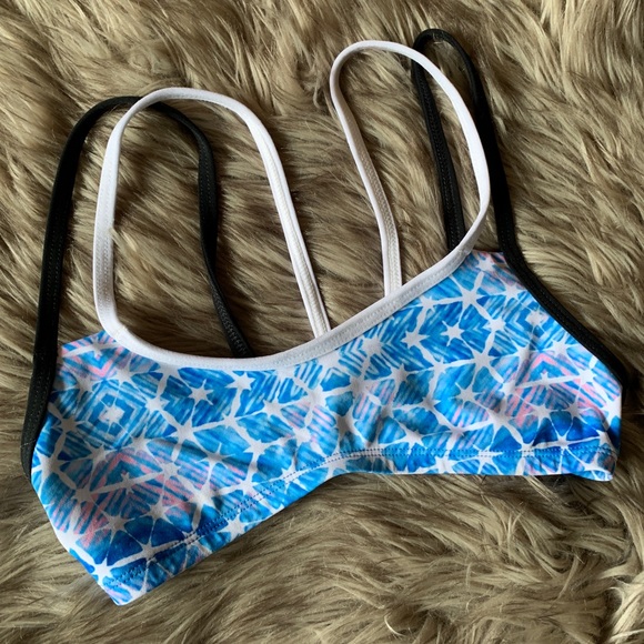 Jolyn Clothing Other - Jolyn | RARE Banshee Fixed-Back Top